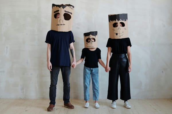 Halloween Family and Pet Costume Ideas